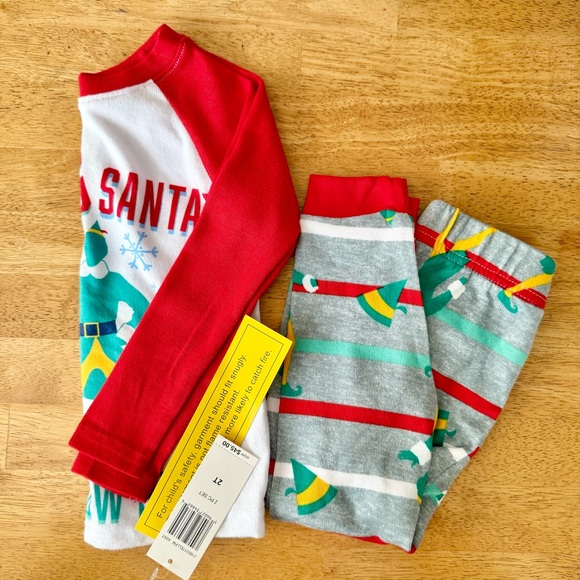 Buddy The Elf OMG SANTA! I KNOW HIM Long Sleeve Christmas Pajamas Set Size 2T - Picture 2 of 5